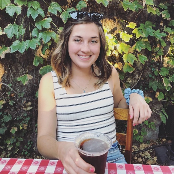 Meet your posher! - Picture 1 of 1